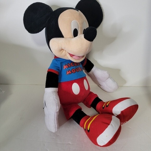 Disney Mickey Mouse 18" plush stuffed animal 2015 - Picture 5 of 6